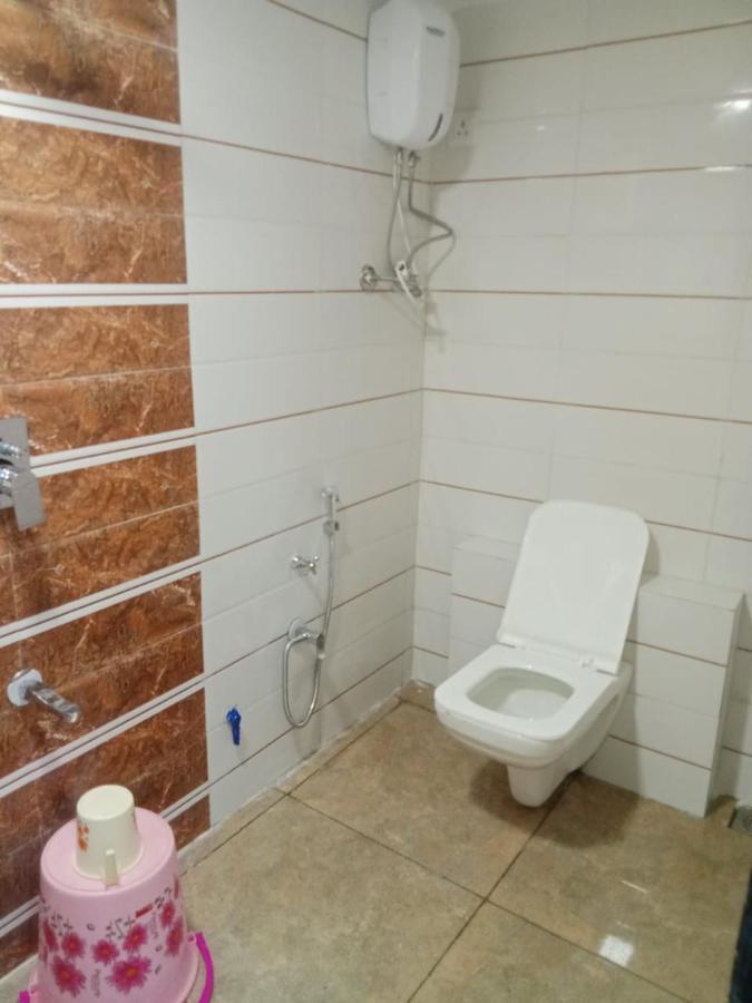 Hotel Rk Villa Vadodara Luaran gambar