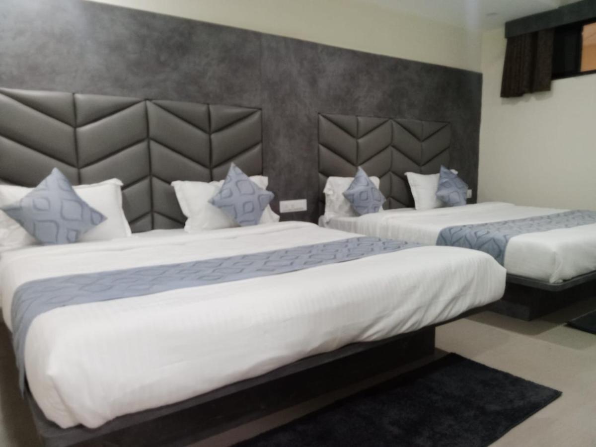 Hotel Rk Villa Vadodara Luaran gambar