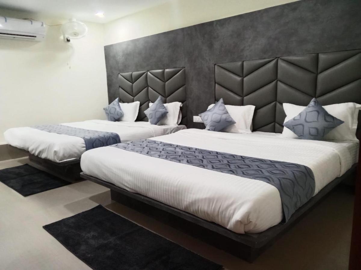 Hotel Rk Villa Vadodara Luaran gambar