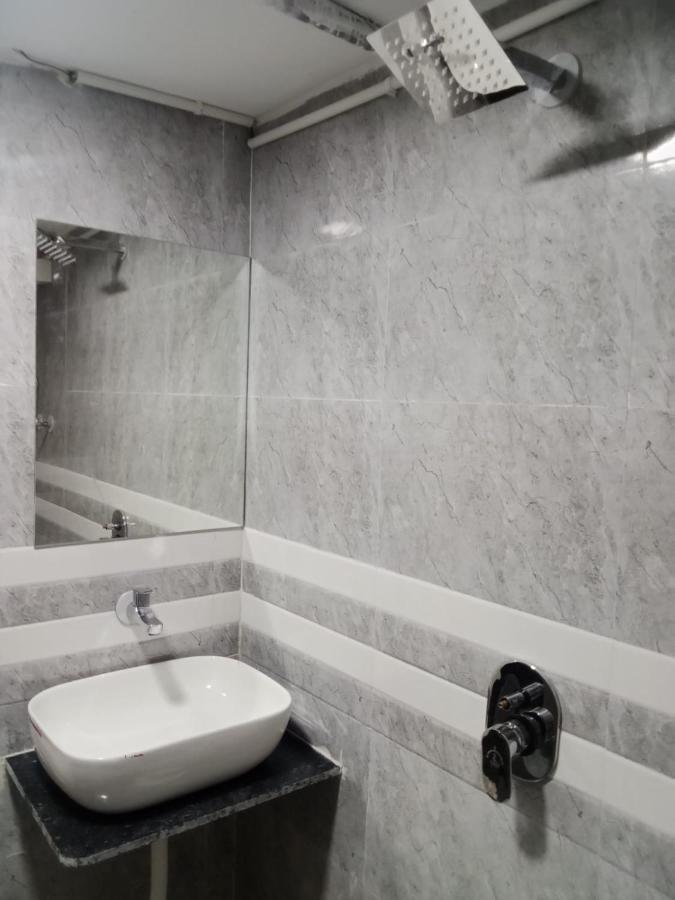 Hotel Rk Villa Vadodara Luaran gambar